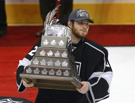 Лос- Анджелес выйграл Кубок Стэнли 2012 год.