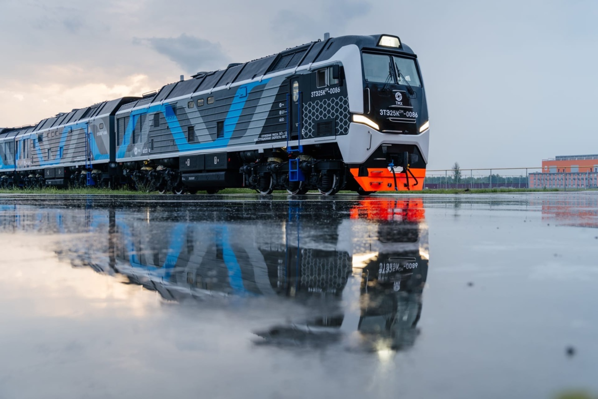 3тэ25к2м ТМХ. Тепловоз 3тэ25к2м 0086. Тепловоз 3тэ25к2м. Локомотив 3тэ25к.