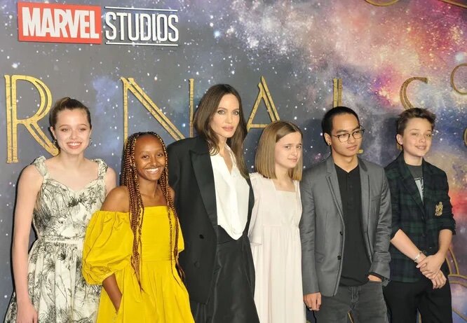 Анджелина Джоли с детьми, Legion-Media