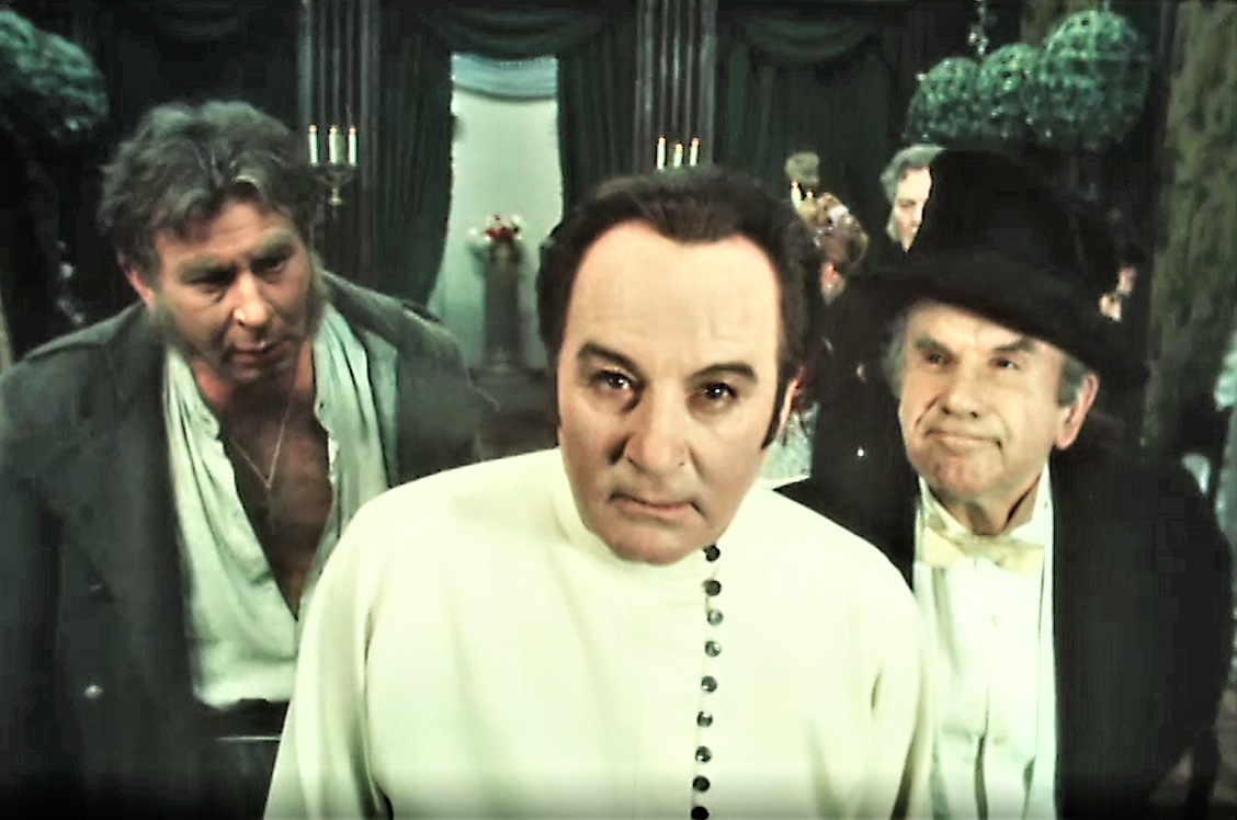 Кадр из телеспектакля "Свадьба Кречинского" (1975)