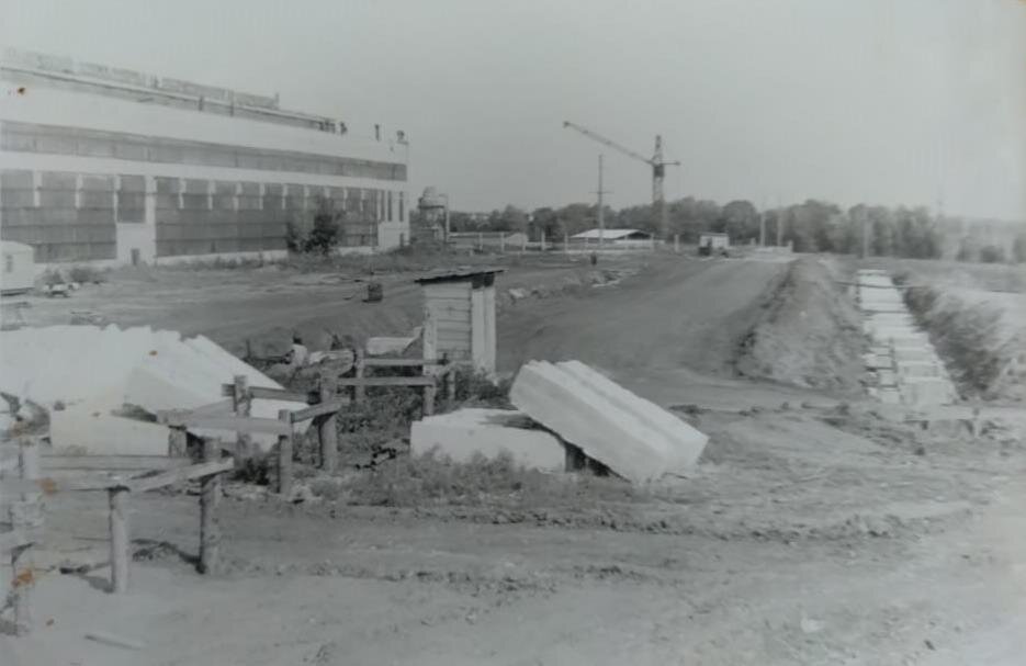 г. Белебей. Строительство производственных помещений ОМЗ. 1972 год.