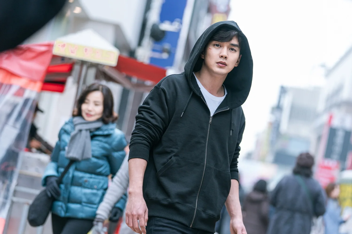 IMDb: 7.8; КиноПоиск: 7.6 