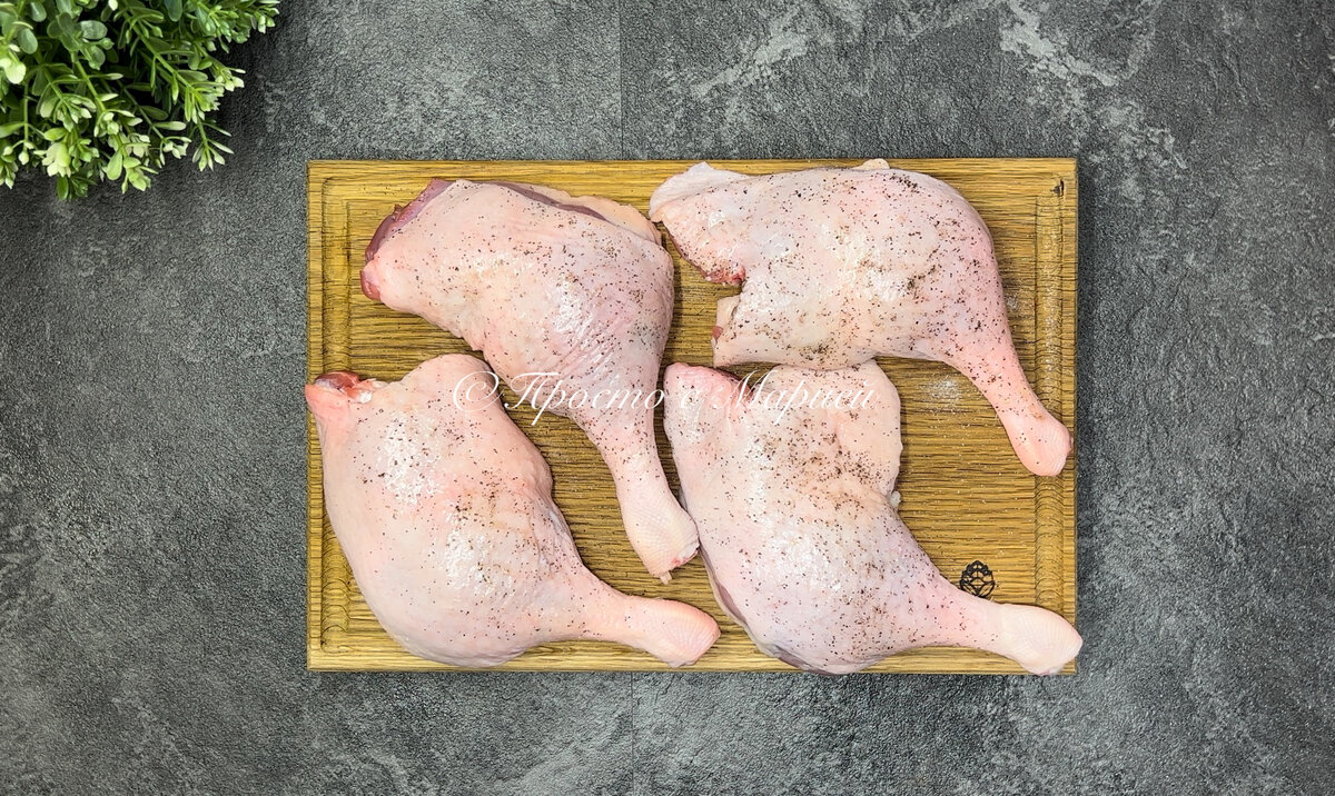 бульон из окорочка. вес. окорочок цб охл. голень в кастрюле. сколько нужно варить окорочка.