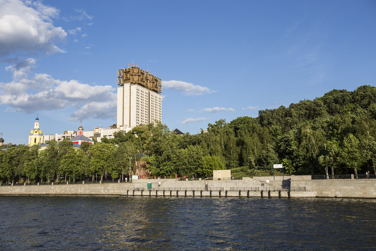 Где в Москве будет ходить водный транспорт: 5 причалов, которые  отремонтируют в 2022 году | Про Мой Район | Дзен