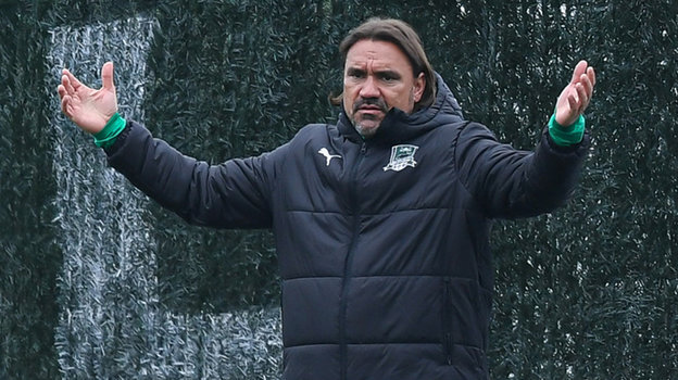 Объявили о расторжении контракта с немецким специалистом и его тренерским штабом.