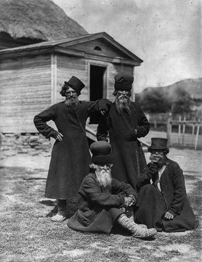 Ямщики Орловской губернии. Российская империя. Конец 1870-х годов. Фото Жан Ксавье Рауль.
