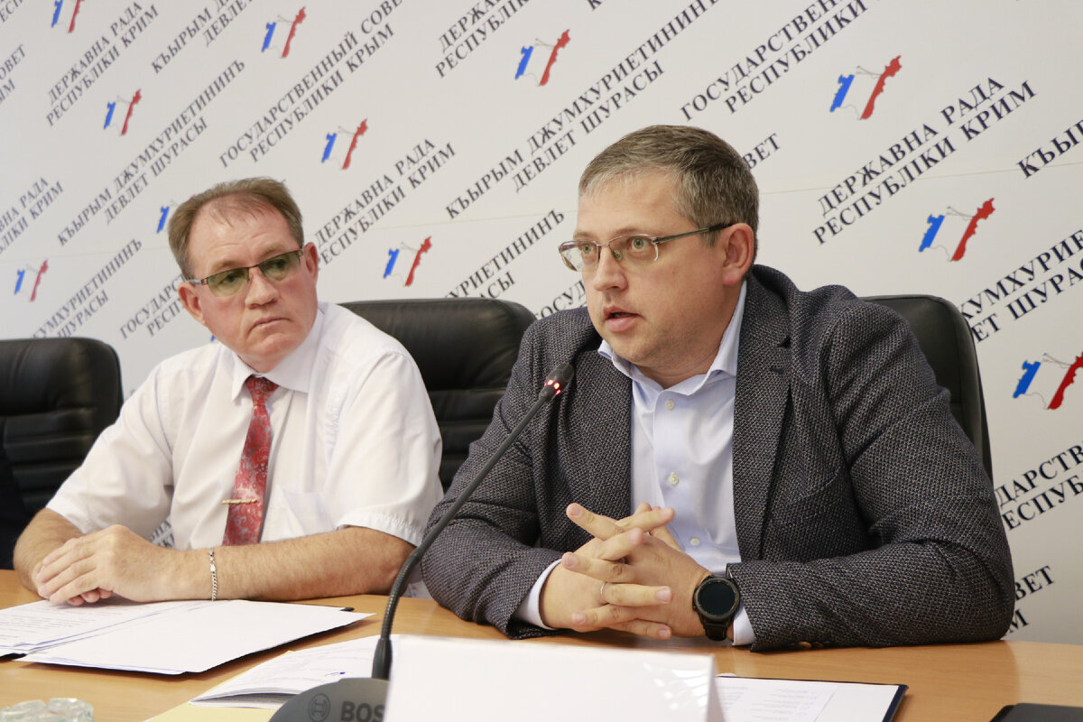 В. Бобков предложил следующее заседание комитета провести в Крымпатриотцентре