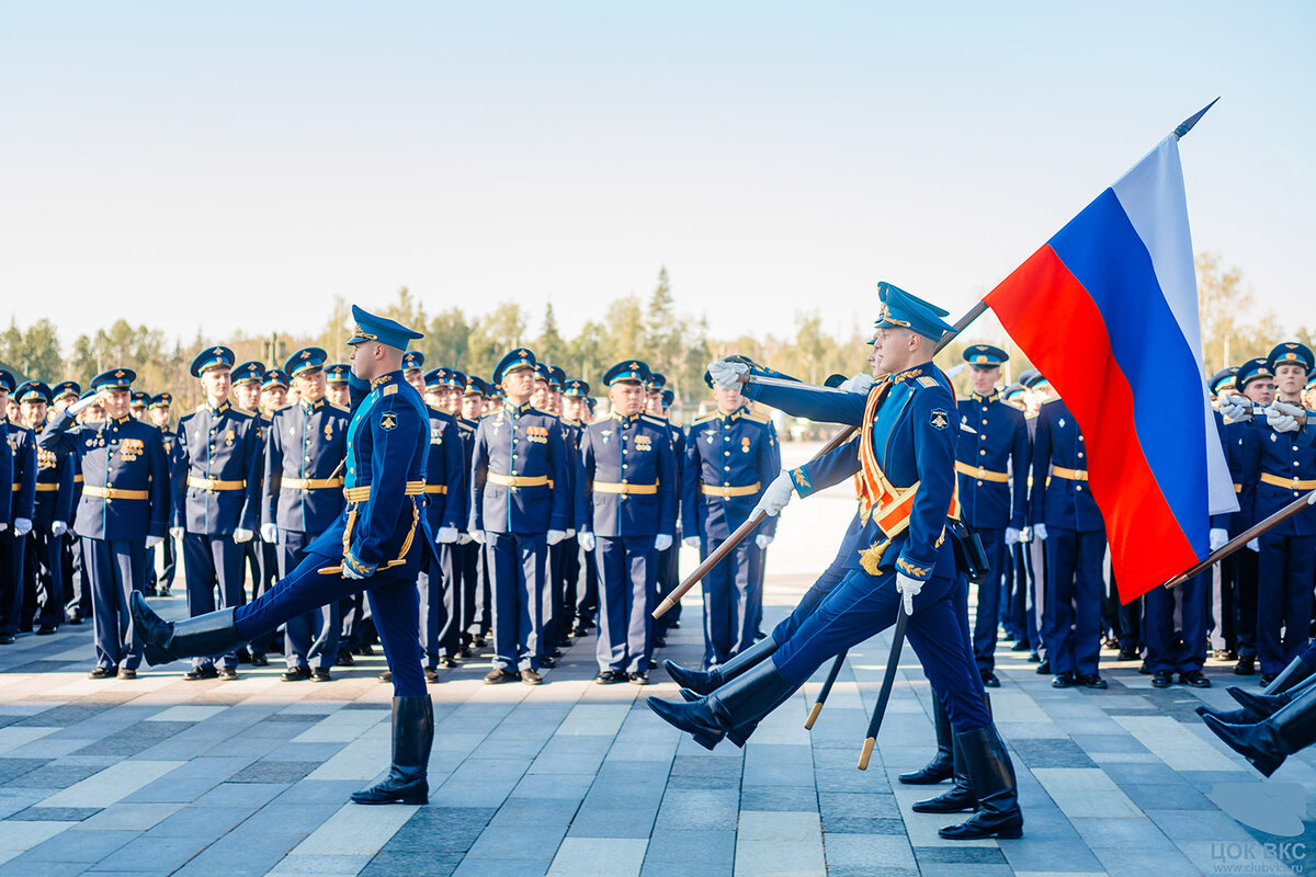 В подмосковной Кубинке отметили День Военно-воздушных сил