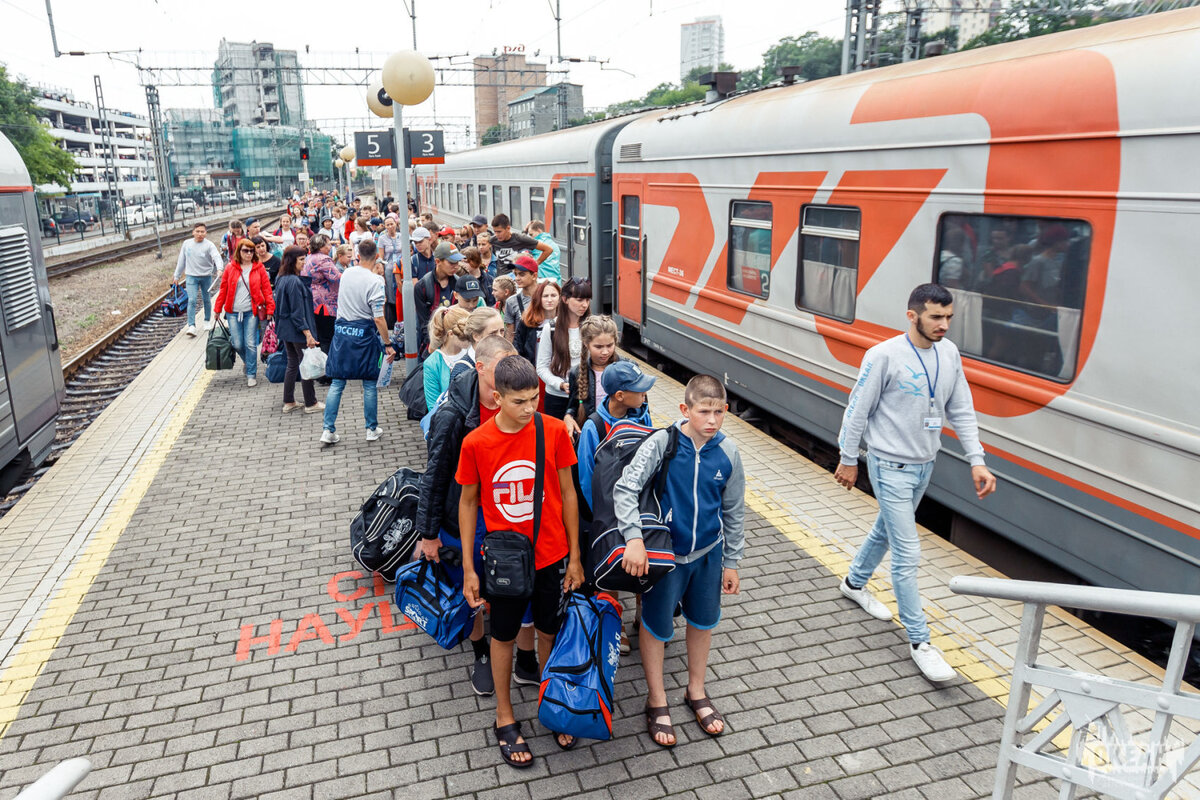 Высадка пассажиров на конечной станции. Источник: okean.org