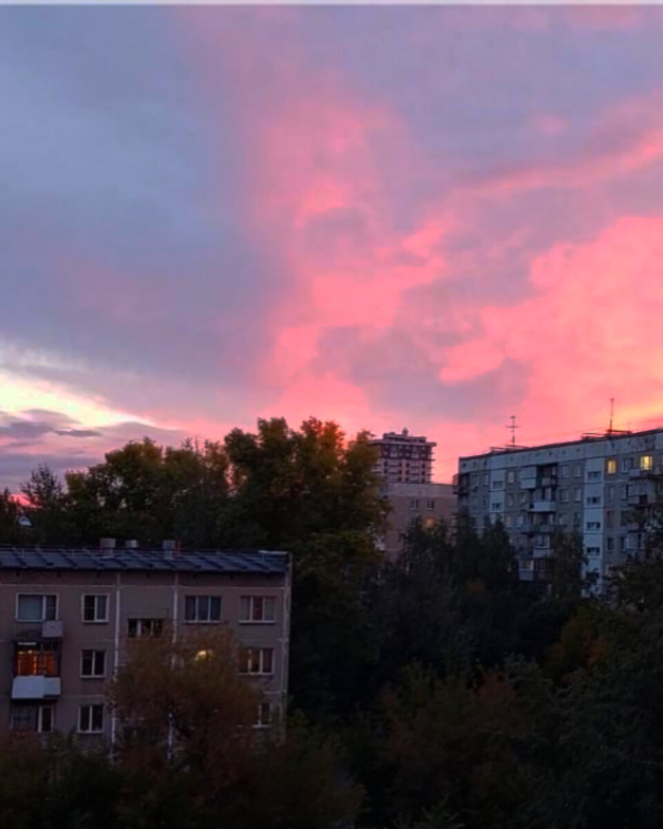 Красивый закат в Новосибирске 