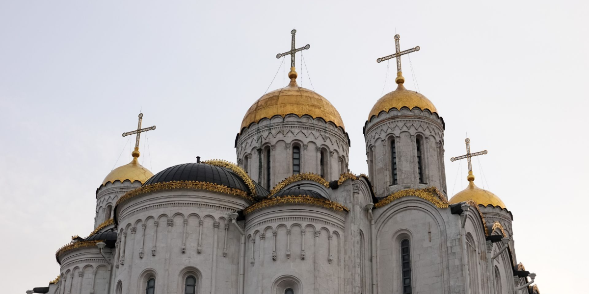 г. Владимир - белокаменный и златоглавый храм потрясает своим величием