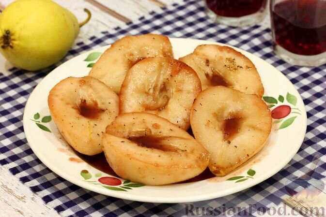 груши, сахар, вино красное, масло сливочное, сок лимонный