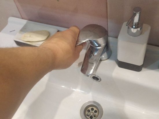     Сотни хабаровчан на весь день останутся без холодной воды / Илья Федулов