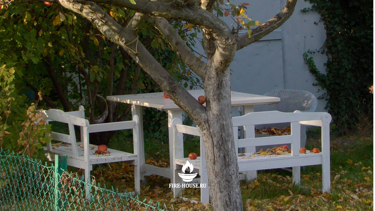 Садовая мебель - как уберечь от снега 