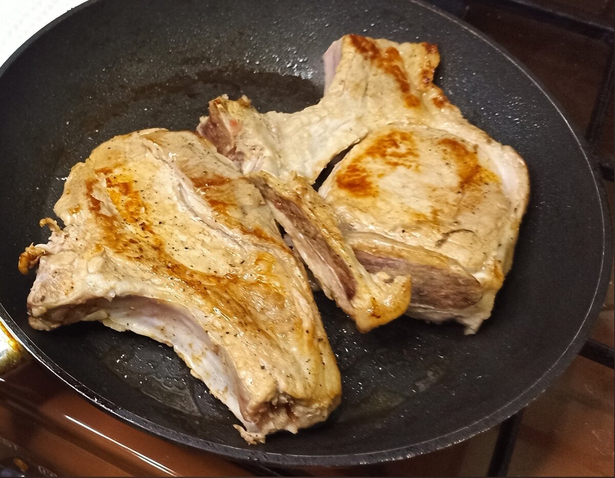 Как приготовить Свиная корейка на кости в духовке рецепт пошагово