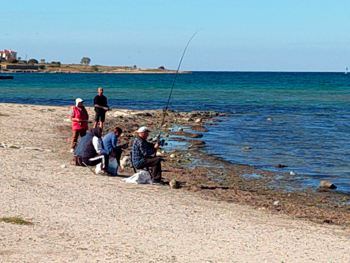 Вместо загорающих теперь рыбваки