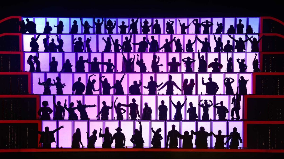 Кто ВЫ, Сотня??