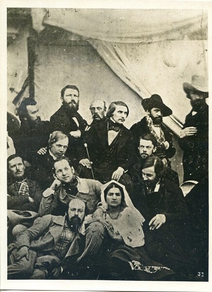 А это часть фотографии и орла сразу видно!