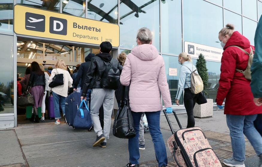    В Госдуме предложили дать готовый бизнес уехавшим гражданам в обмен на возвращение в Россию