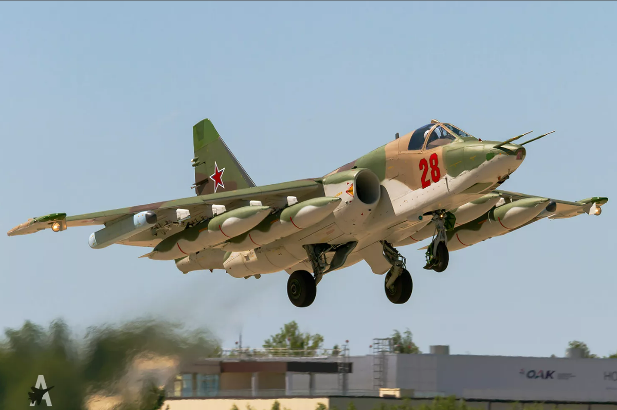Су 25. Самолёт-Штурмовик Су-25. Су-25 Грач. Штурмовик Су-25 Грач. Су-25см3 Суперграч.