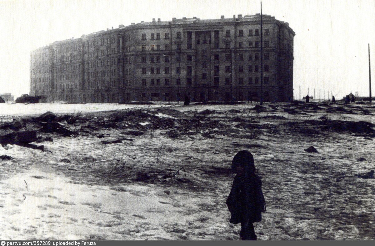 Ленинград много городов. Дом советов Санкт-Петербург в годы войны. Московский проспект после войны. Санкт Петербург проспект Сталина. Ленинград ул Победы.