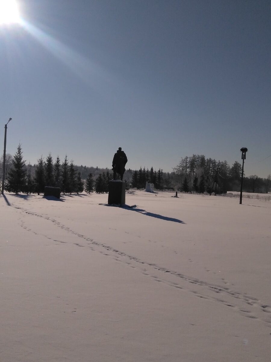Партизан, вечный хранитель нашего невидимого фронта. Он жив, пока память о нём жива.
