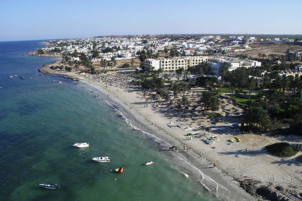 Если планируете посетить Тунис и еще раздумываете, какой курорт выбрать почитайте наш краткий обзор курортов Туниса. Вся необходимая для правильного выбора информация о курортах Туниса - в этой статье.