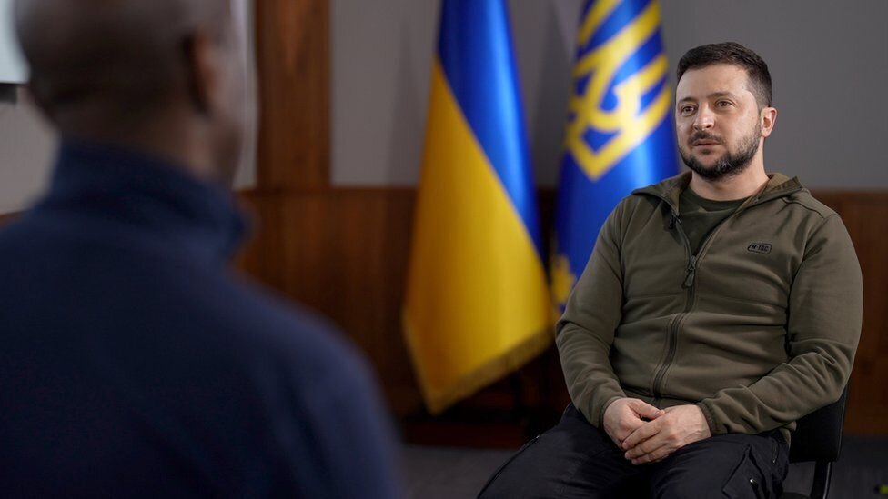 Интервью украинского. Зеленский интервью ббс. Зеленский интервью. Зеленский военный. Владимир Зеленский 2022