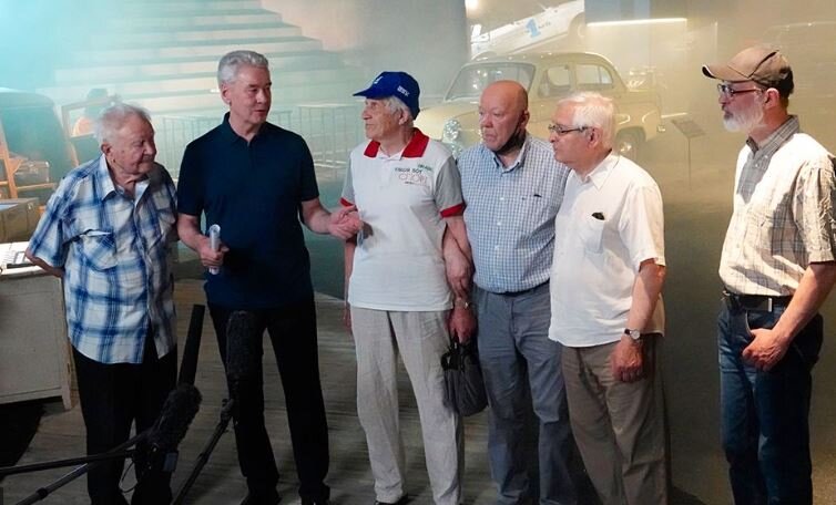 Мэр Собянин на открытии автомобильного музея 