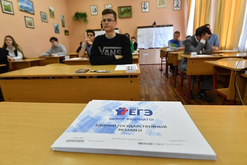     Одиннадцатиклассники Москвы впервые напишут пробные ЕГЭ по выбранным предметам Евгения ГУСЕВА