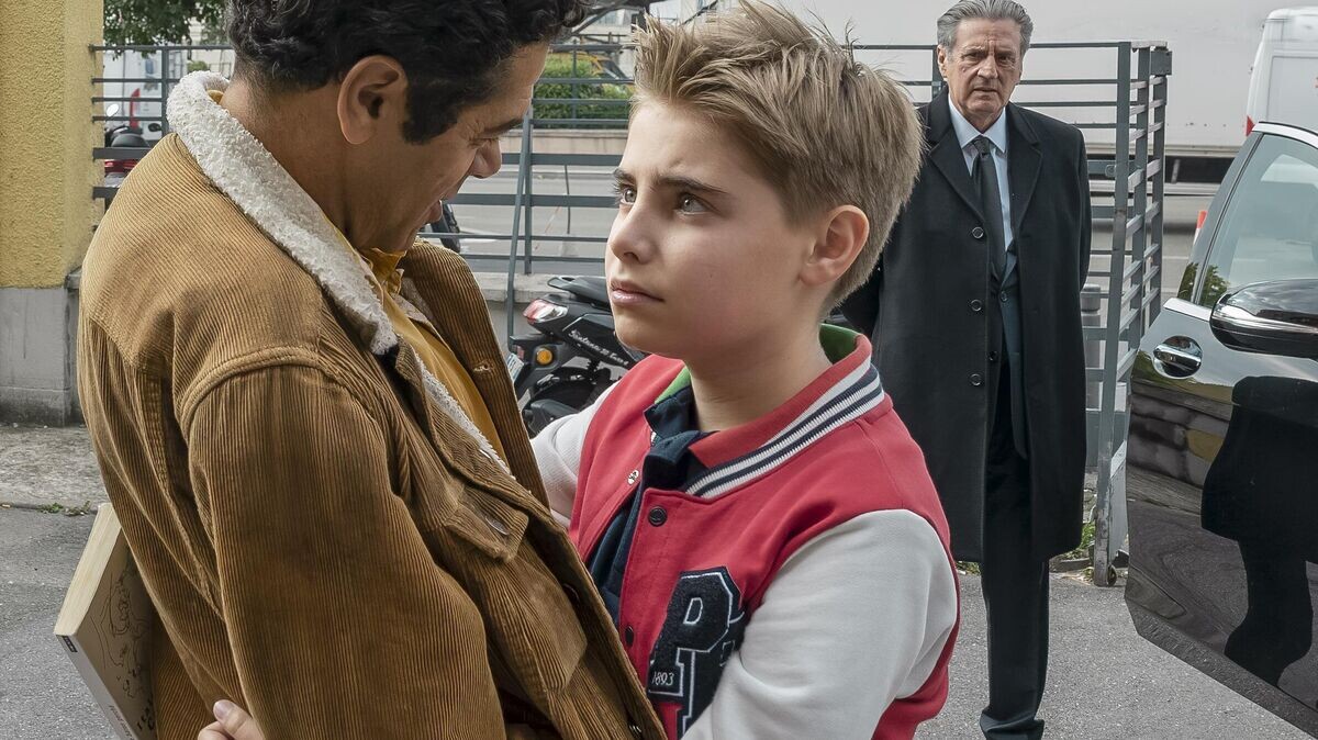    Кадр из фильма "Новая игрушка"© Canal+ [fr] (2022)