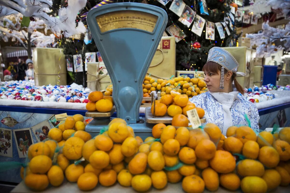 Реклама мандаринов. Мандарины на прилавке. Апельсины на прилавке. Реклама мандарина. Арабский прилавок с мандаринами.