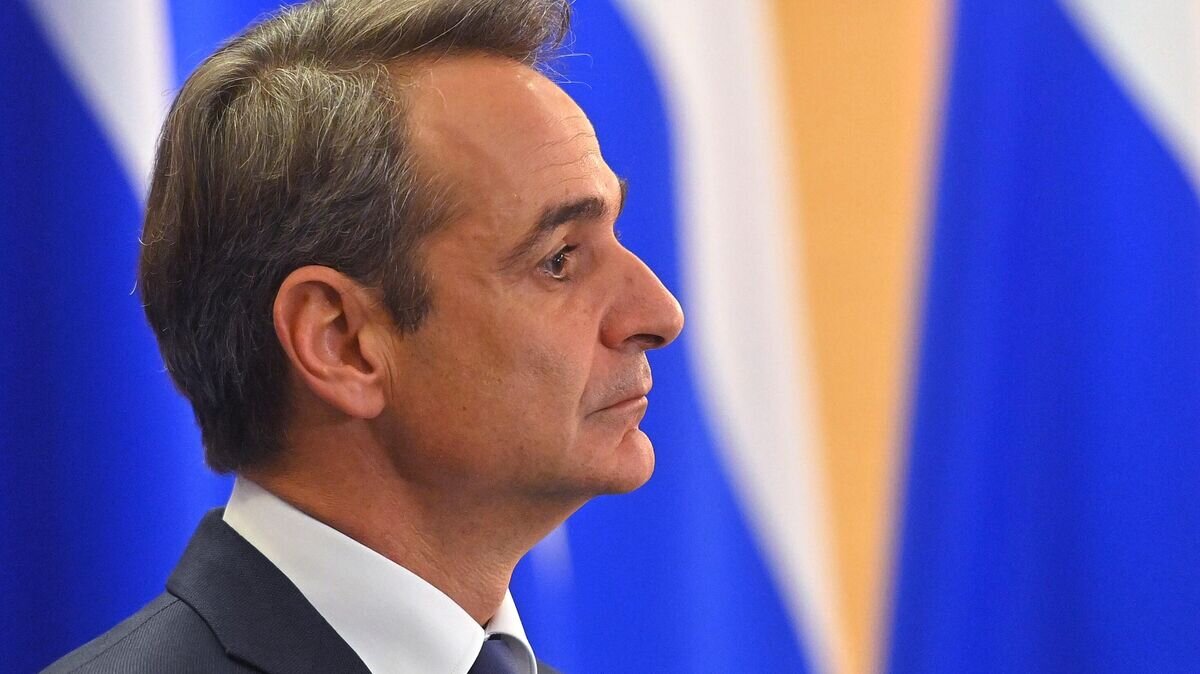    Премьер-министр Греции Кириакос Мицотакис во время пресс-конференции по итогам переговоров с президентом РФ Владимиром Путиным© РИА Новости / Евгений Одиноков