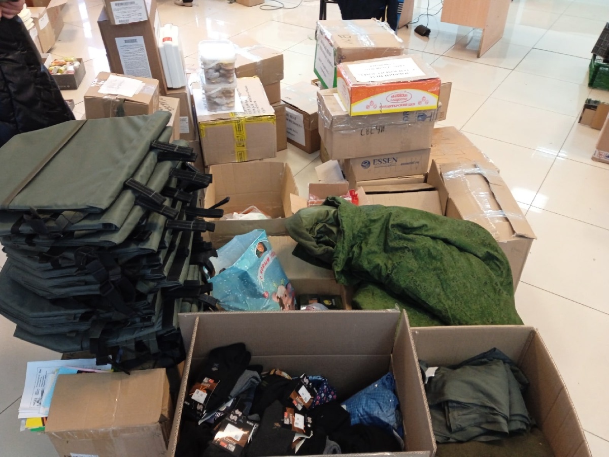  📷    Оренбуржцы передали в мотострелковое подразделение 20 носилок, 10 печек и более 500 свечей Кристина Просвиркина