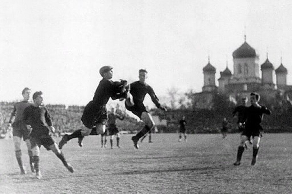     15 октября 1950 года. Куйбышев. Стадион "Динамо". Первый из трех подряд матчей с ташкентским "Домом офицеров"