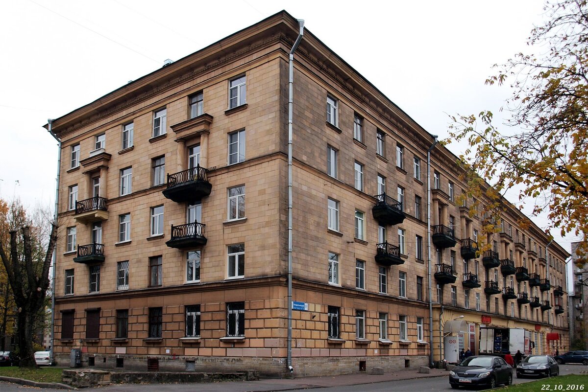 Кондратьевский 15 фото