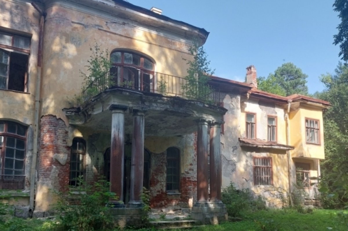    В Петербурге нашли виновного в разрушении «Дачи Фаберже»