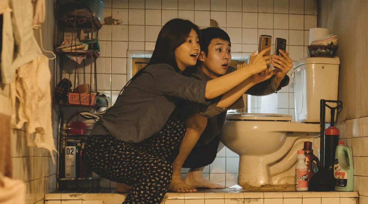 кадр из фильма паразиты