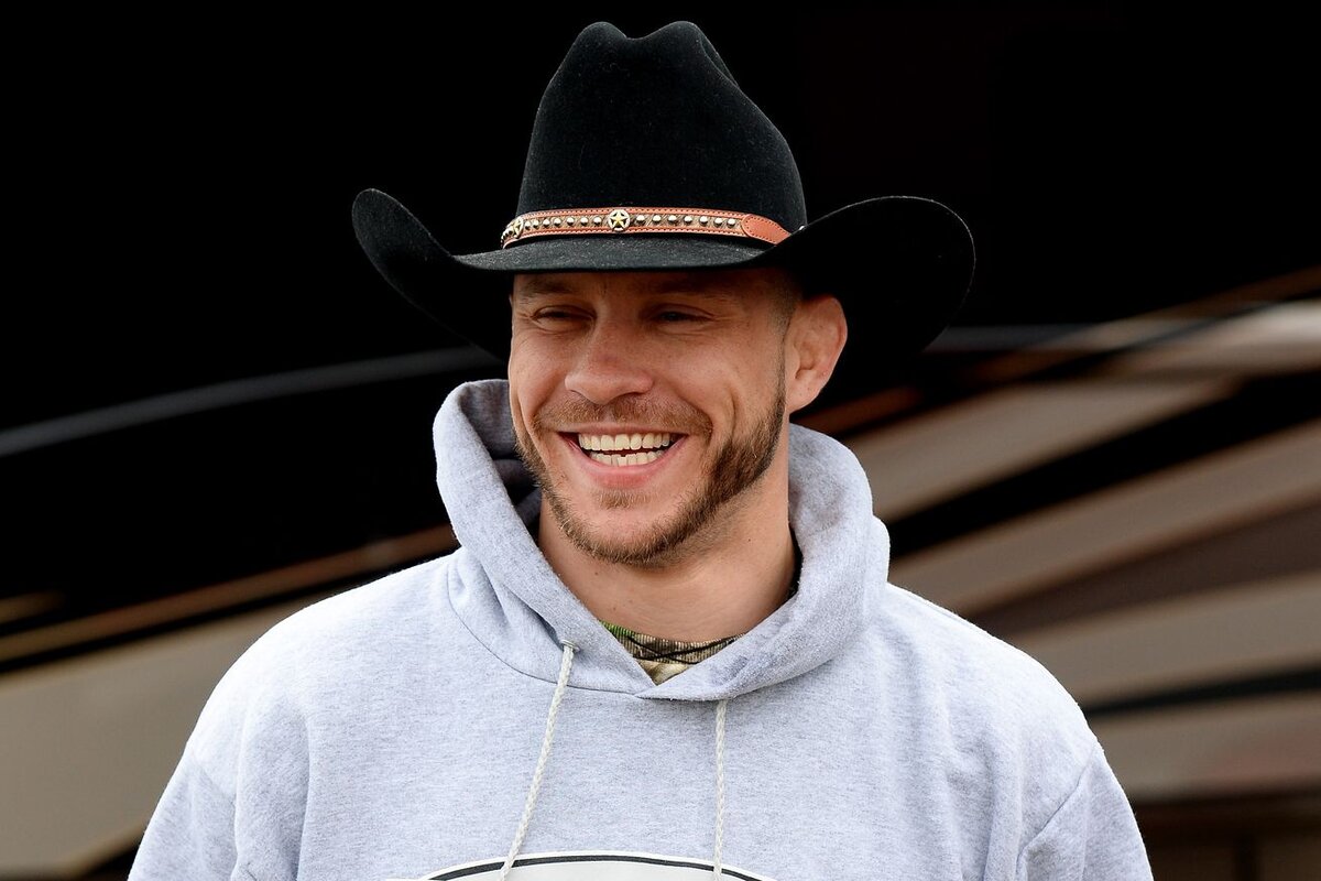 Дональд Серроне выступал в UFC 37 раз. Это абсолютный рекорд организации по количеству боев у одного спортсмена. Фото: mmamania.com