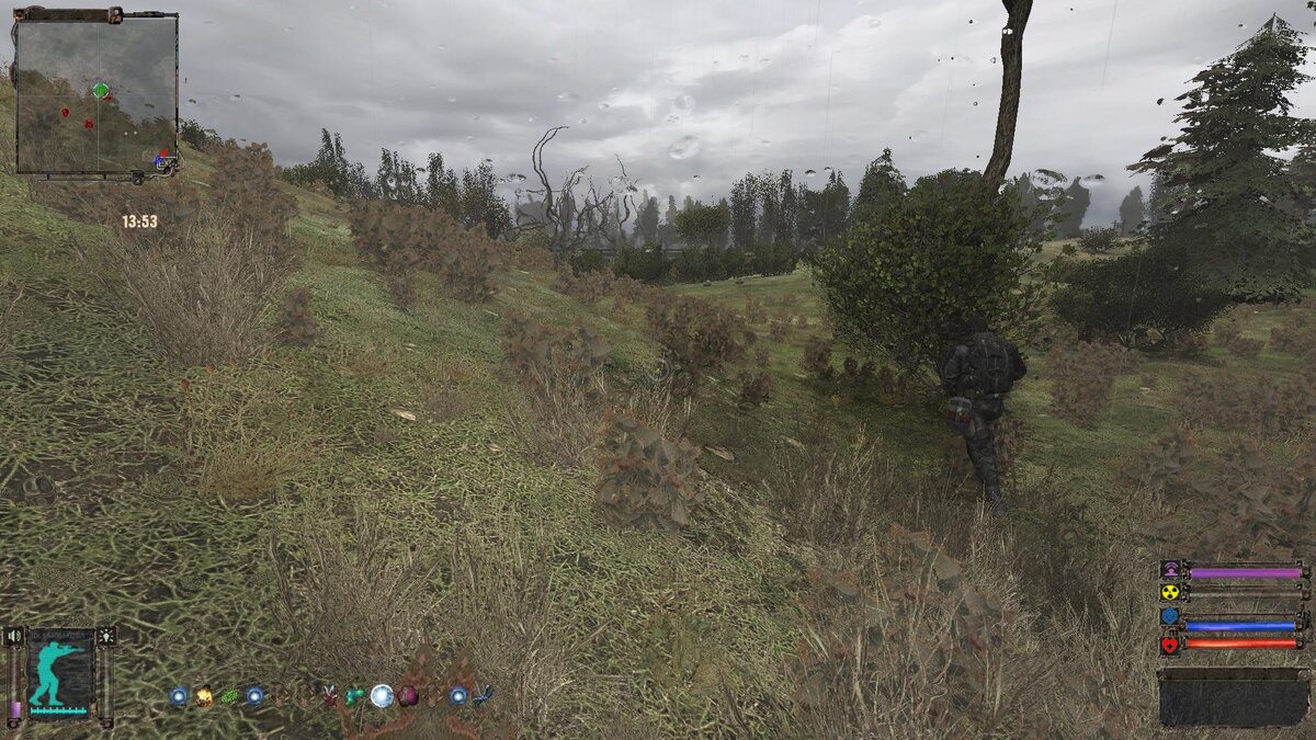 Бежим со всех ног на помощь товарищу. 