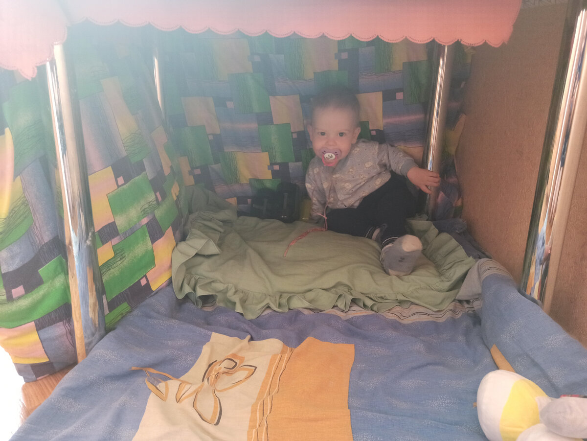 Наш самый первый самодельный домик