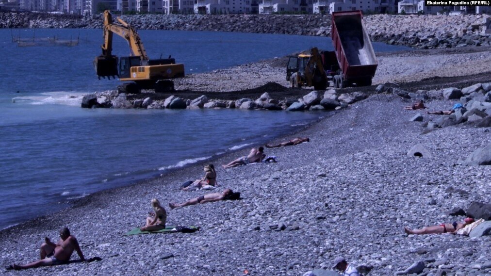 Стало, год 2019.