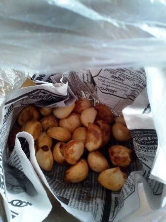 Чеснок для яровой посадки, обработан марганцовкой.