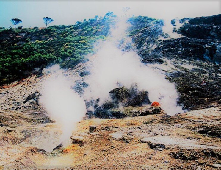 Флегрейские поля. Из интернета