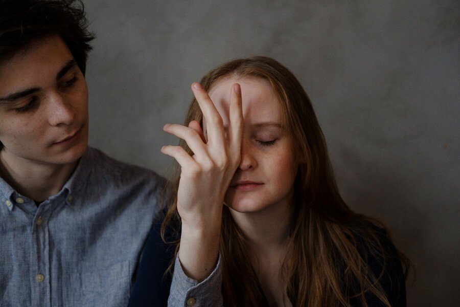 Более того: порой достаточно лишь одного газлайтера, чтобы человек начал сомневаться в собственном восприятии.