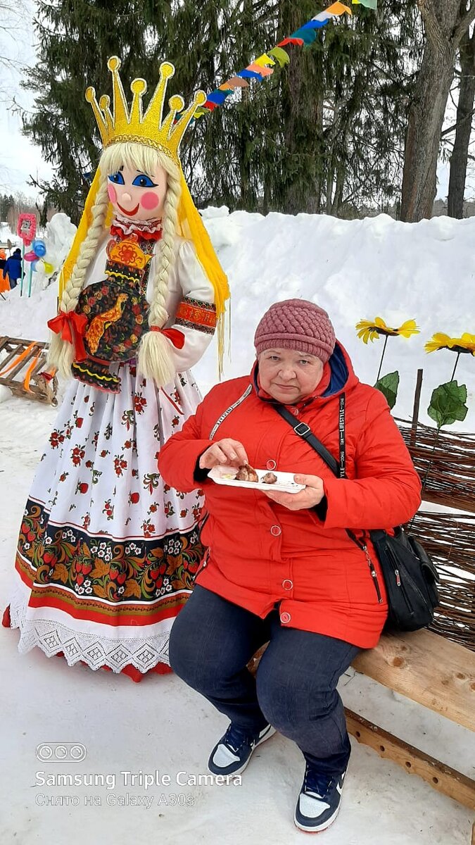 Стоковые фотографии по запросу Масленица блины дети