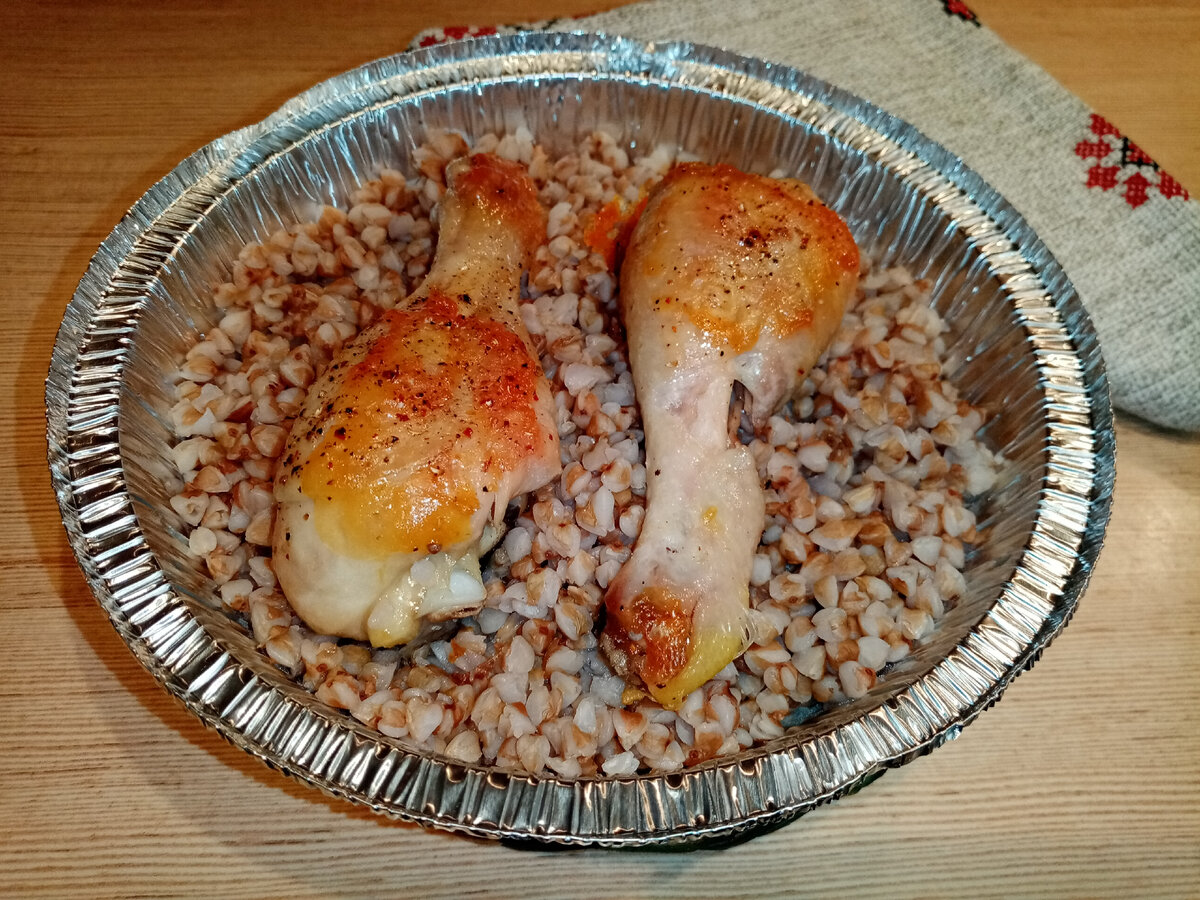 Куриное филе с гречкой в духовке