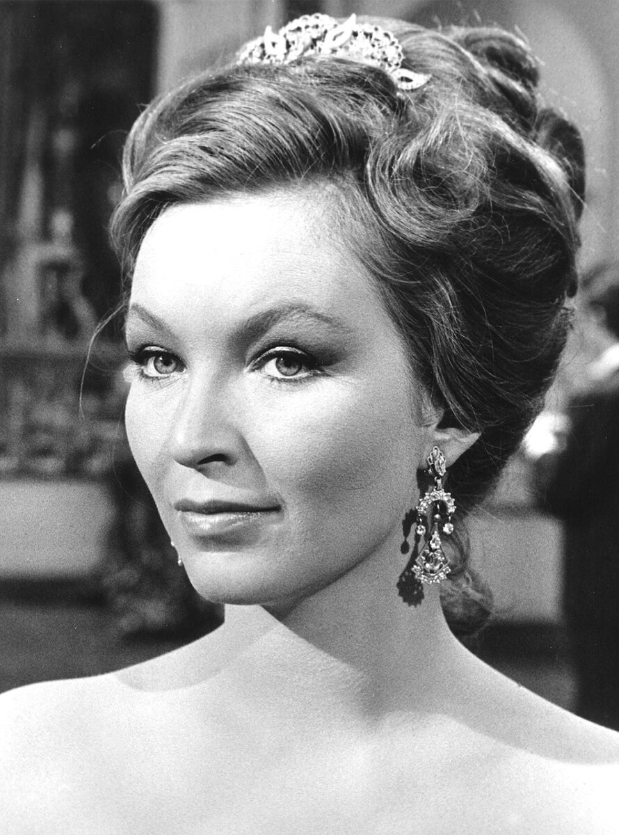 Марина Влади