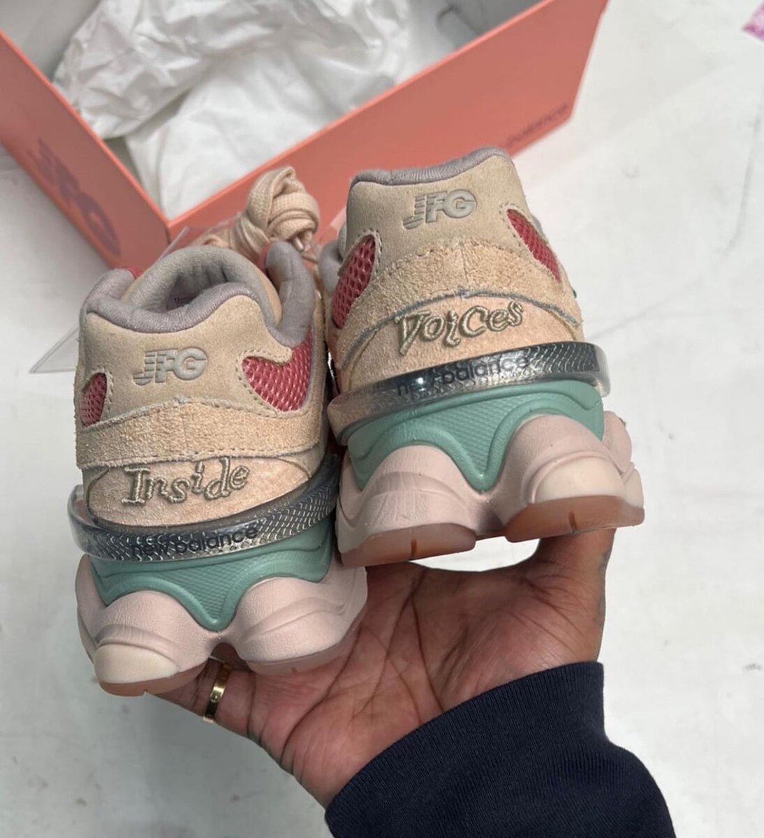 Joe Freshgoods x New Balance 9060 «Inside Voices» 