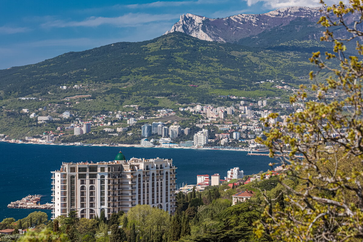 Виды на Большую Ялту
